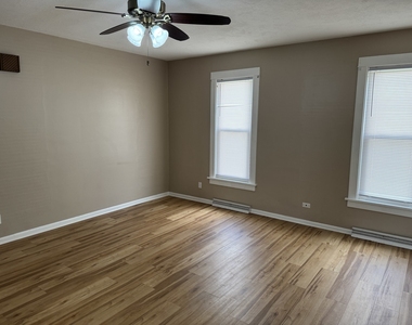 121 Terwilliger Street - Photo Thumbnail 6