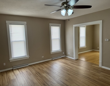 121 Terwilliger Street - Photo Thumbnail 5