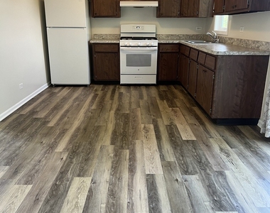 608 N Washington Avenue - Photo Thumbnail 2