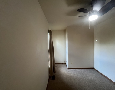 965 Amberwood Place - Photo Thumbnail 24