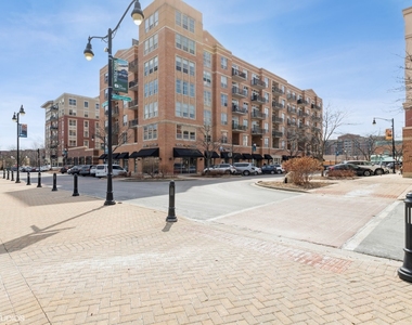 647 Metropolitan Way - Photo Thumbnail 14