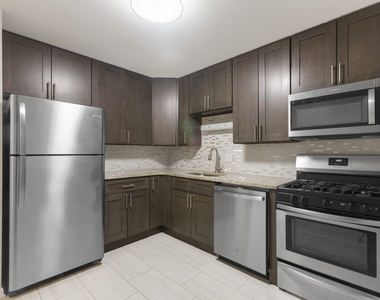 535 S Cleveland Avenue - Photo Thumbnail 5