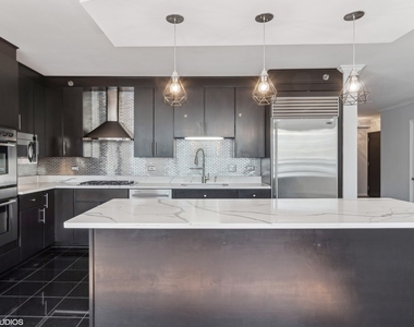 33 W Ontario Street - Photo Thumbnail 11