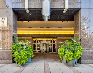 33 W Ontario Street - Photo Thumbnail 1