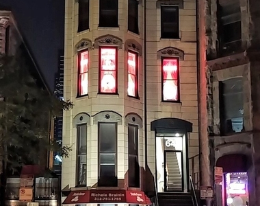 642 N Dearborn Street - Photo Thumbnail 10