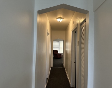 7710 S Ada Street - Photo Thumbnail 3