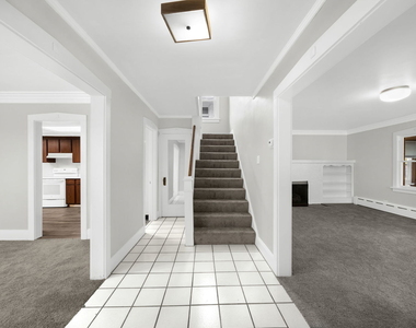 727 N Ridgeland Avenue - Photo Thumbnail 1