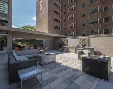5600 N Sheridan Road - Photo Thumbnail 12
