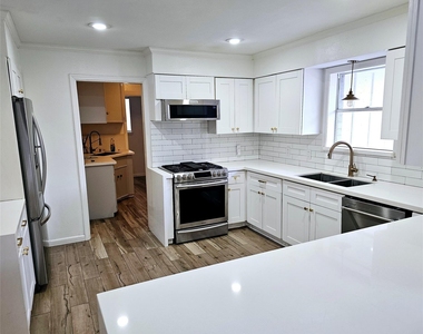 9738 Braesmont Drive - Photo Thumbnail 1