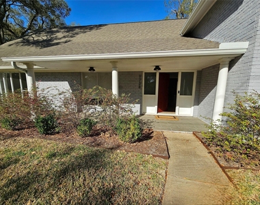 9738 Braesmont Drive - Photo Thumbnail 20