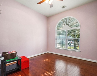22326 E Daniel Oak Circle - Photo Thumbnail 7