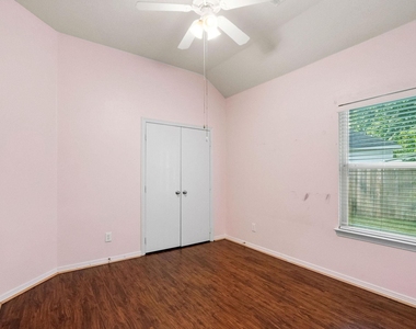 22326 E Daniel Oak Circle - Photo Thumbnail 10