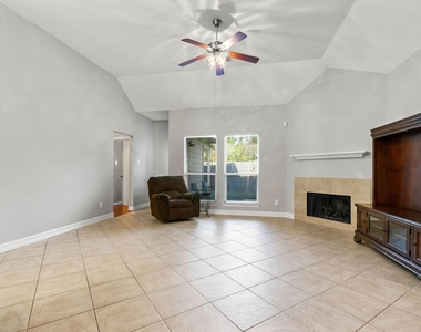 22326 E Daniel Oak Circle - Photo Thumbnail 3