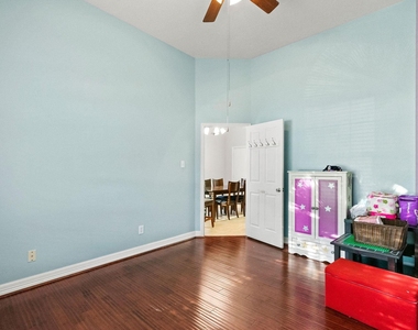 22326 E Daniel Oak Circle - Photo Thumbnail 8