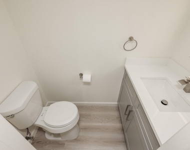 17441 Red Oak Drive - Photo Thumbnail 14
