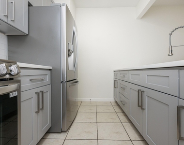 17441 Red Oak Drive - Photo Thumbnail 3