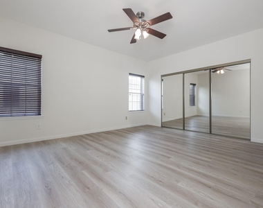 17441 Red Oak Drive - Photo Thumbnail 10