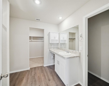 21823 Willow River Canyon Road - Photo Thumbnail 12