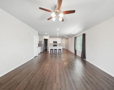 21823 Willow River Canyon Road - Photo Thumbnail 4
