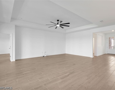 21143 Verawood Loop - Photo Thumbnail 6