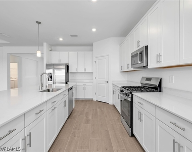 21143 Verawood Loop - Photo Thumbnail 12