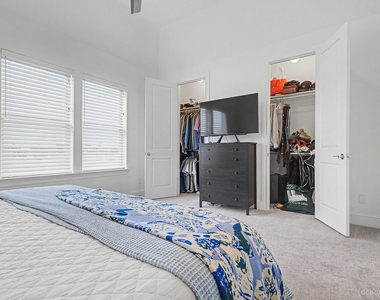 4009 University Grove Street - Photo Thumbnail 31