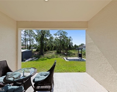 907 Homestead Road S - Photo Thumbnail 24