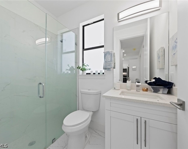 907 Homestead Road S - Photo Thumbnail 19