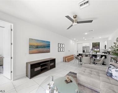 907 Homestead Road S - Photo Thumbnail 11