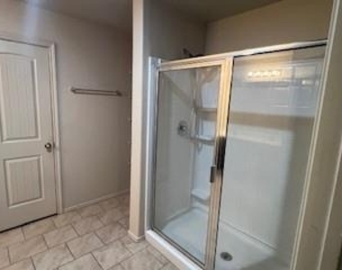 19115 Warlander Court - Photo Thumbnail 7