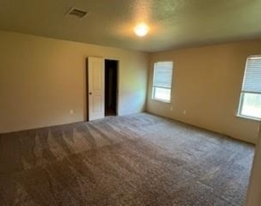19115 Warlander Court - Photo Thumbnail 5