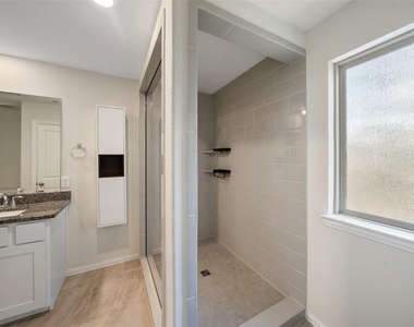 708 Ivory Manor Drive - Photo Thumbnail 11