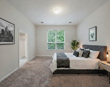 708 Ivory Manor Drive - Photo Thumbnail 9