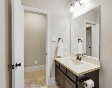 10423 Hatcher Drive - Photo Thumbnail 35