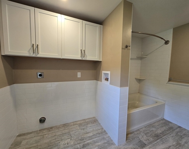 188 Greenville - Photo Thumbnail 18