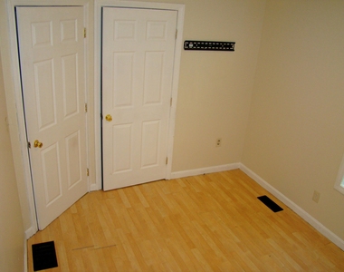 33 Norton - Photo Thumbnail 20