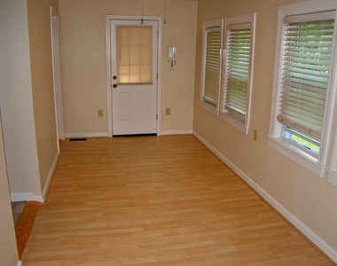33 Norton - Photo Thumbnail 7
