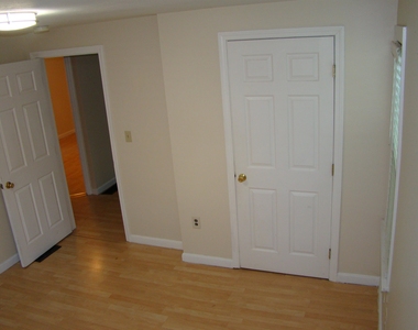 33 Norton - Photo Thumbnail 16