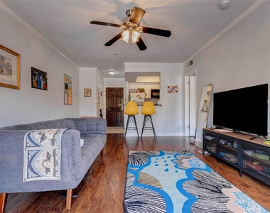 4515 Briar Hollow Place - Photo Thumbnail 4