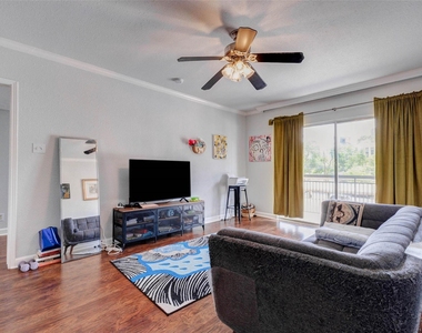 4515 Briar Hollow Place - Photo Thumbnail 5