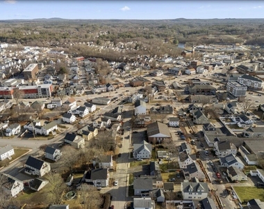 28 Lincoln - Photo Thumbnail 24