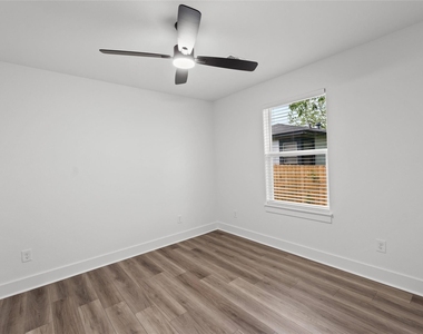 514 W Wilkins Street - Photo Thumbnail 12