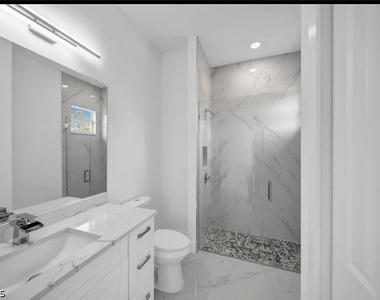 222 Pullman Street - Photo Thumbnail 3