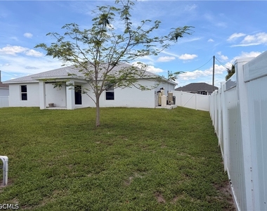 3214 Ne 14th Place - Photo Thumbnail 27