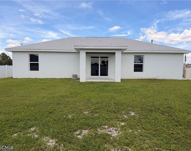 3214 Ne 14th Place - Photo Thumbnail 25