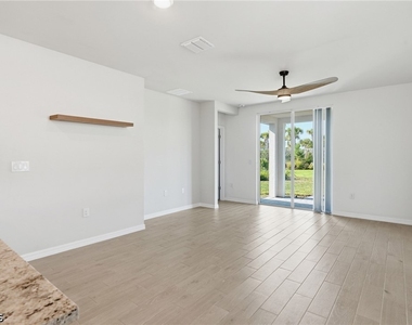 44197 Frontier Drive - Photo Thumbnail 6