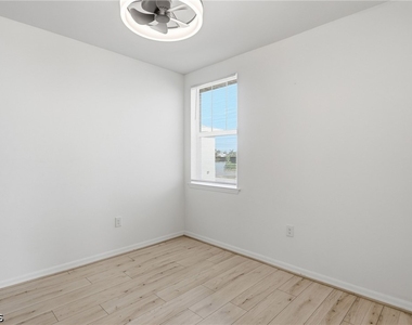 44197 Frontier Drive - Photo Thumbnail 25