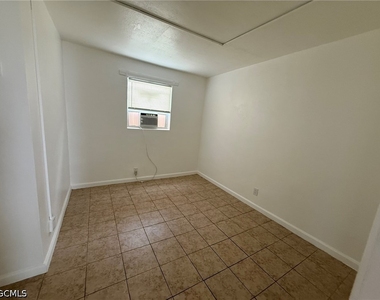 3033 2nd Street - Photo Thumbnail 6