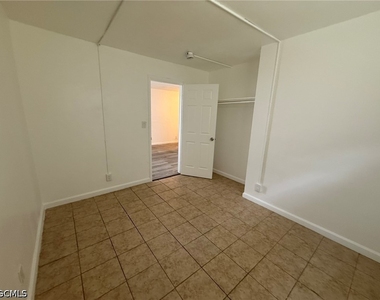 3033 2nd Street - Photo Thumbnail 7