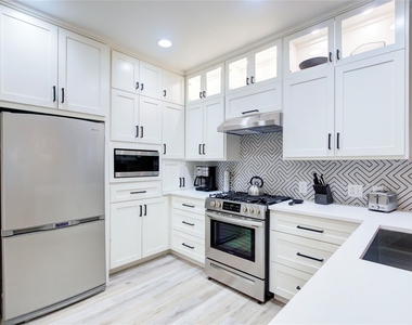 76 Scarlet Woods Court - Photo Thumbnail 11